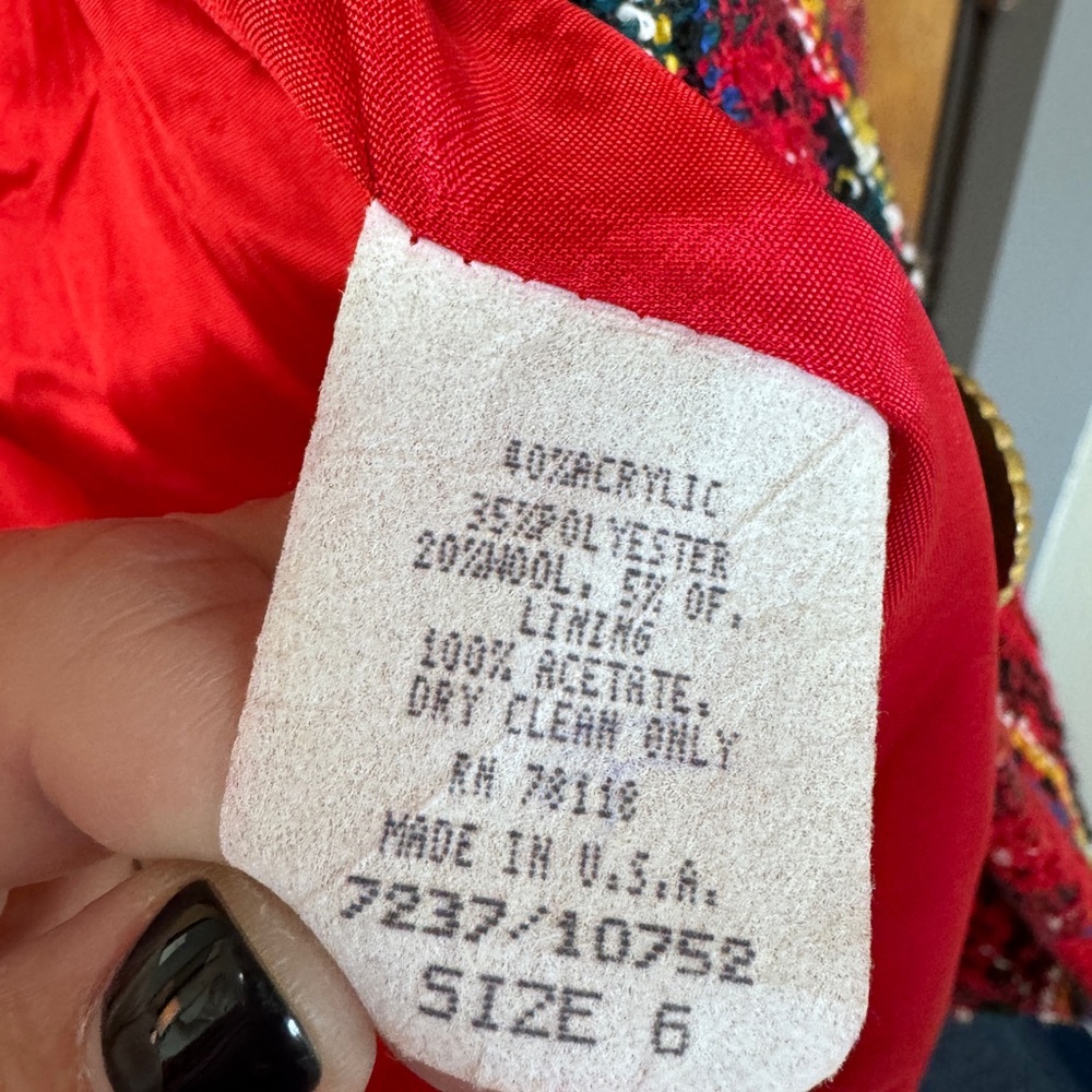 Vintage Bentley red plaid blazer. - Picture 4 of 7